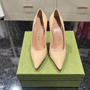 Gucci Women's Tan Heels